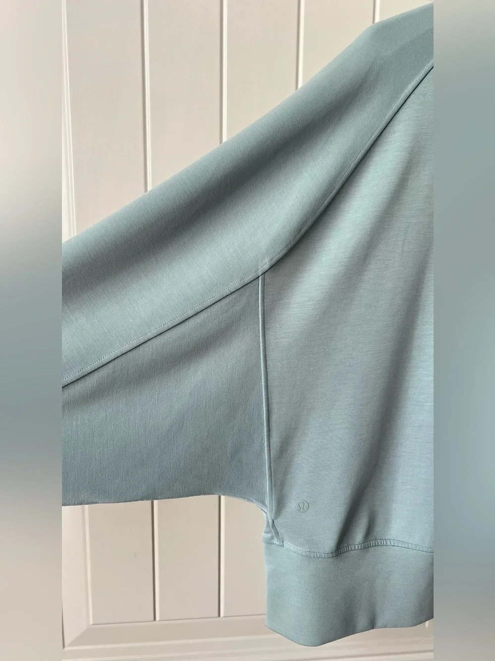 Lululemon Softstreme Dropped Sleeve Wrap Silver Blue Est. 12